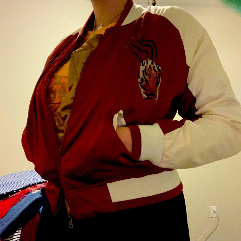 UO SILENCE + NOISE.         Tiger bomber jacket